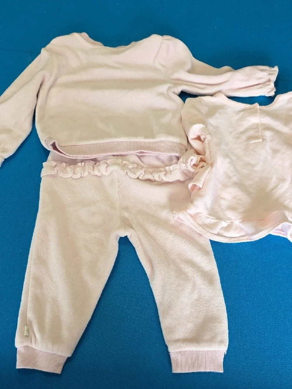 Juicy Couture Pale Pink Plush 2-Piece  Set